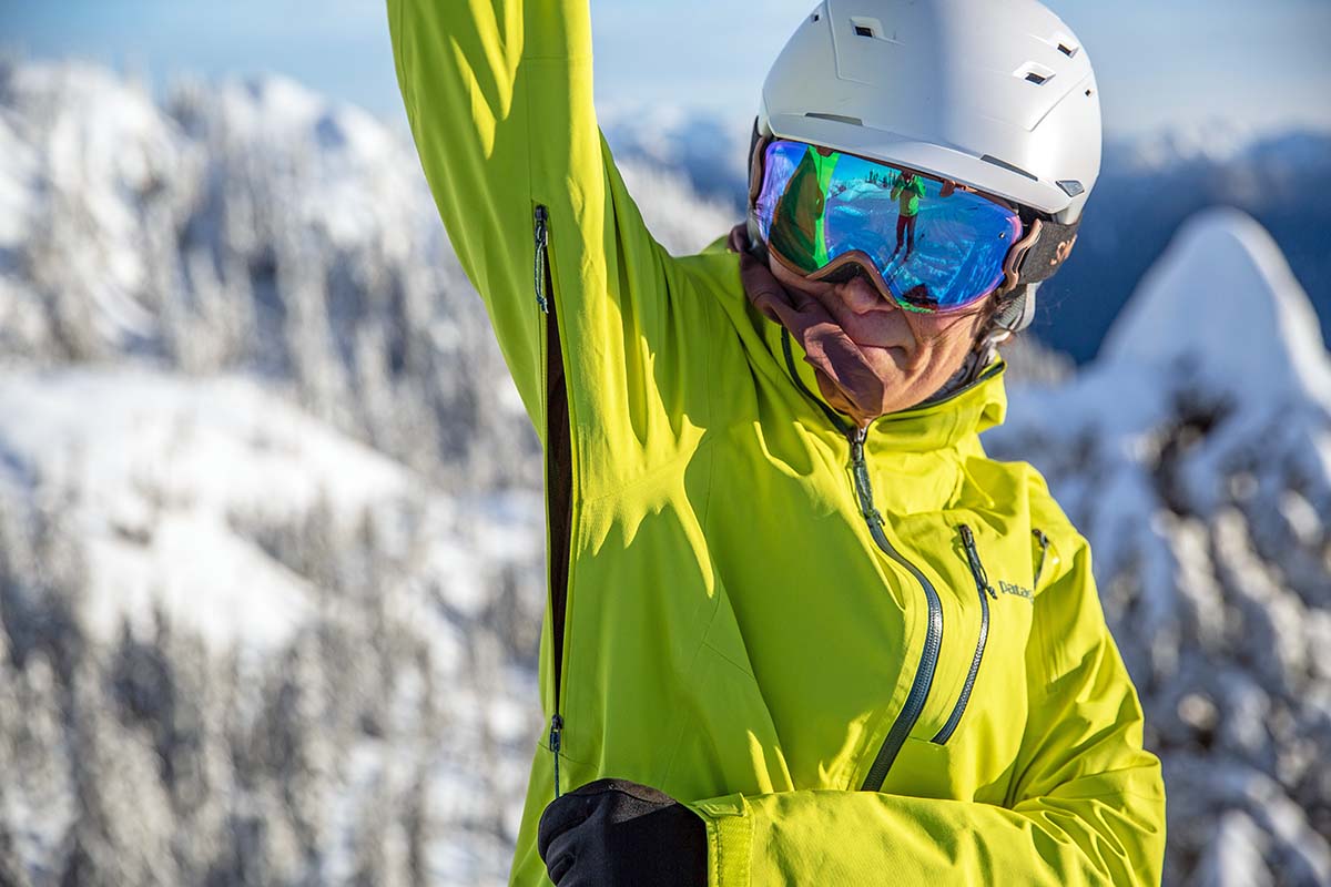 Best Women's Ski Jackets of 2025/26 | Cherrytree Depot Tested