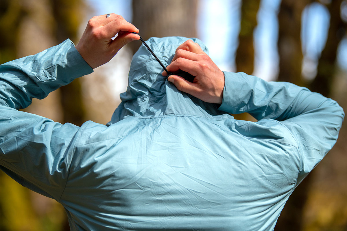 Arc'teryx Atom SL Hoody (adjusting hood)