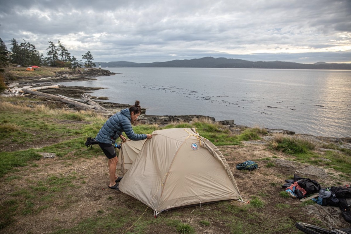Big Agnes Tiger Wall UL 2 Bikepack setting up the full fly 