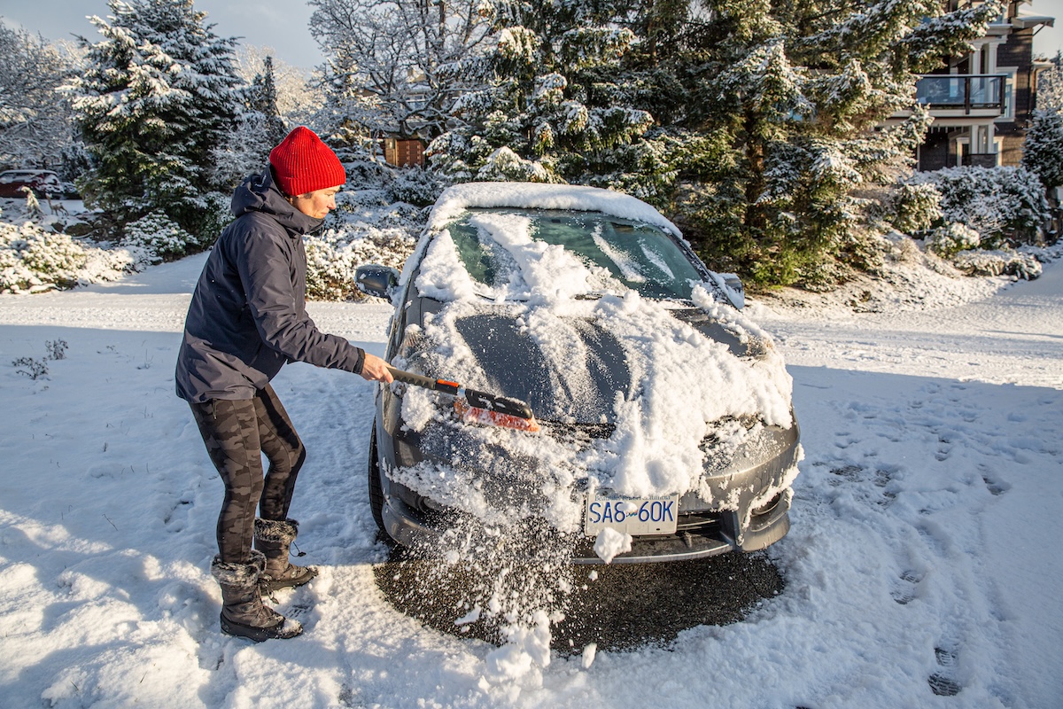 Cleaning off the car in the Momentum 3