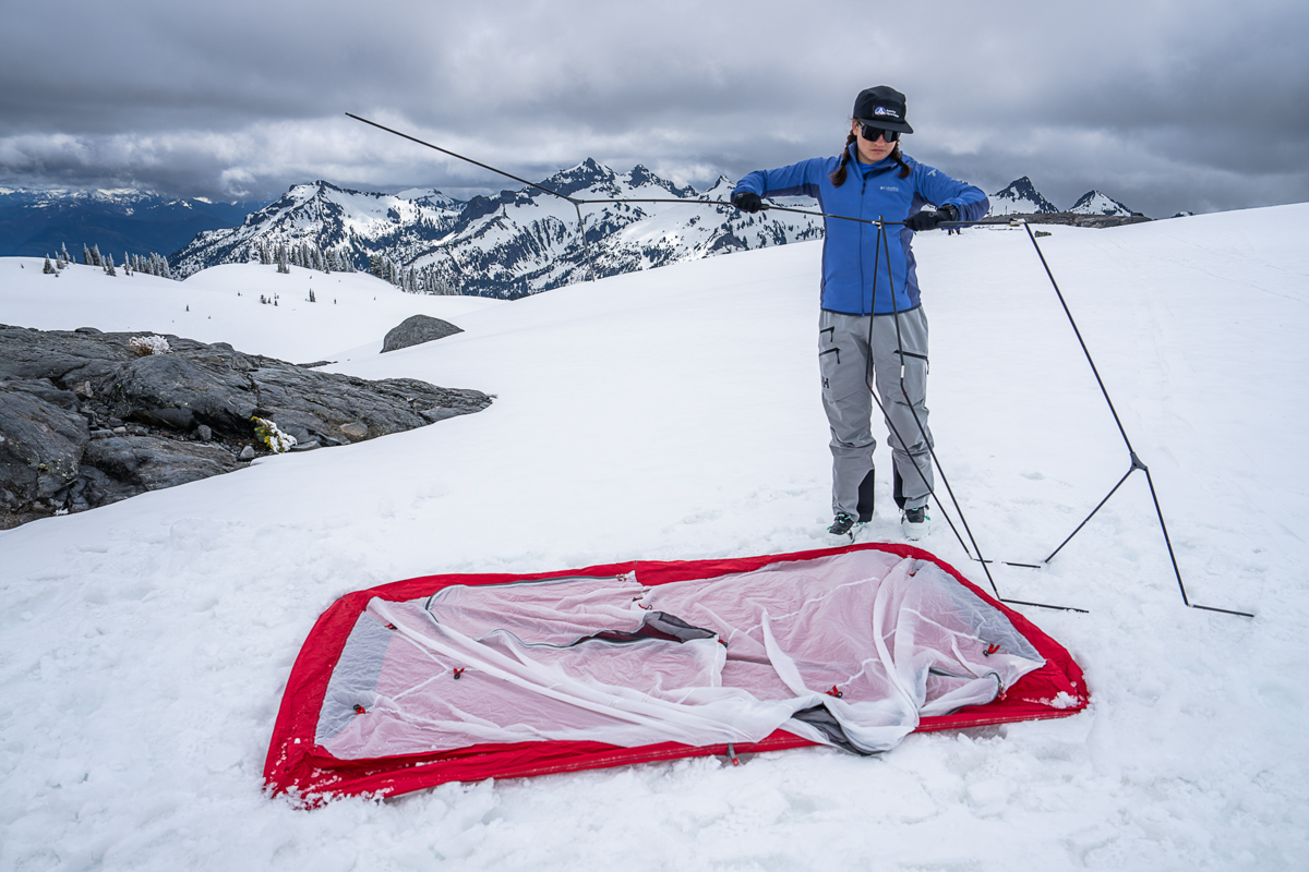 MSR Access 2 (assembling tent poles)