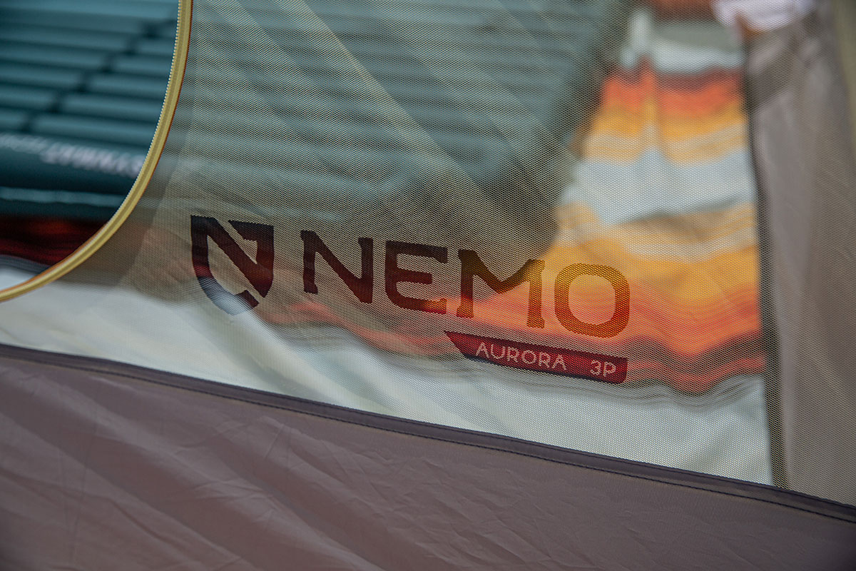 Nemo Aurora 3P tent (logo closeup)