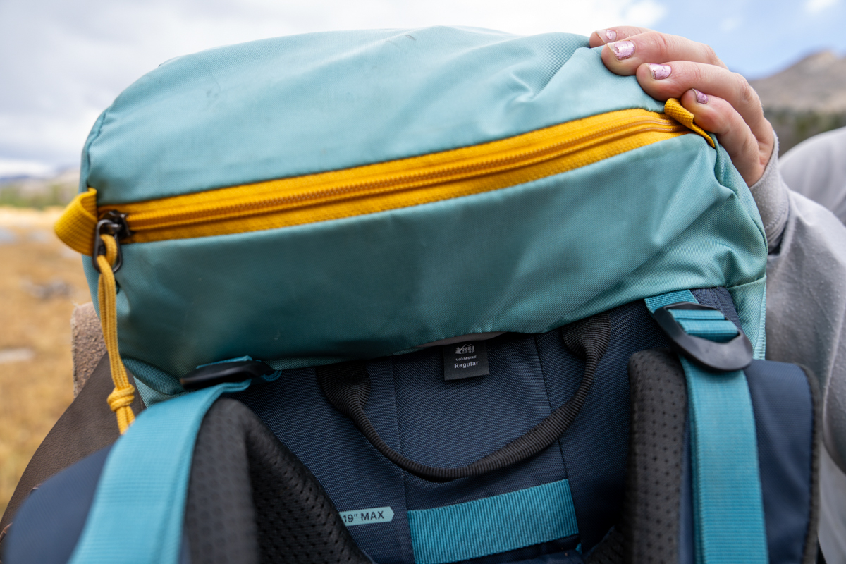 REI Co-op Trailmade 60 (brain close up)