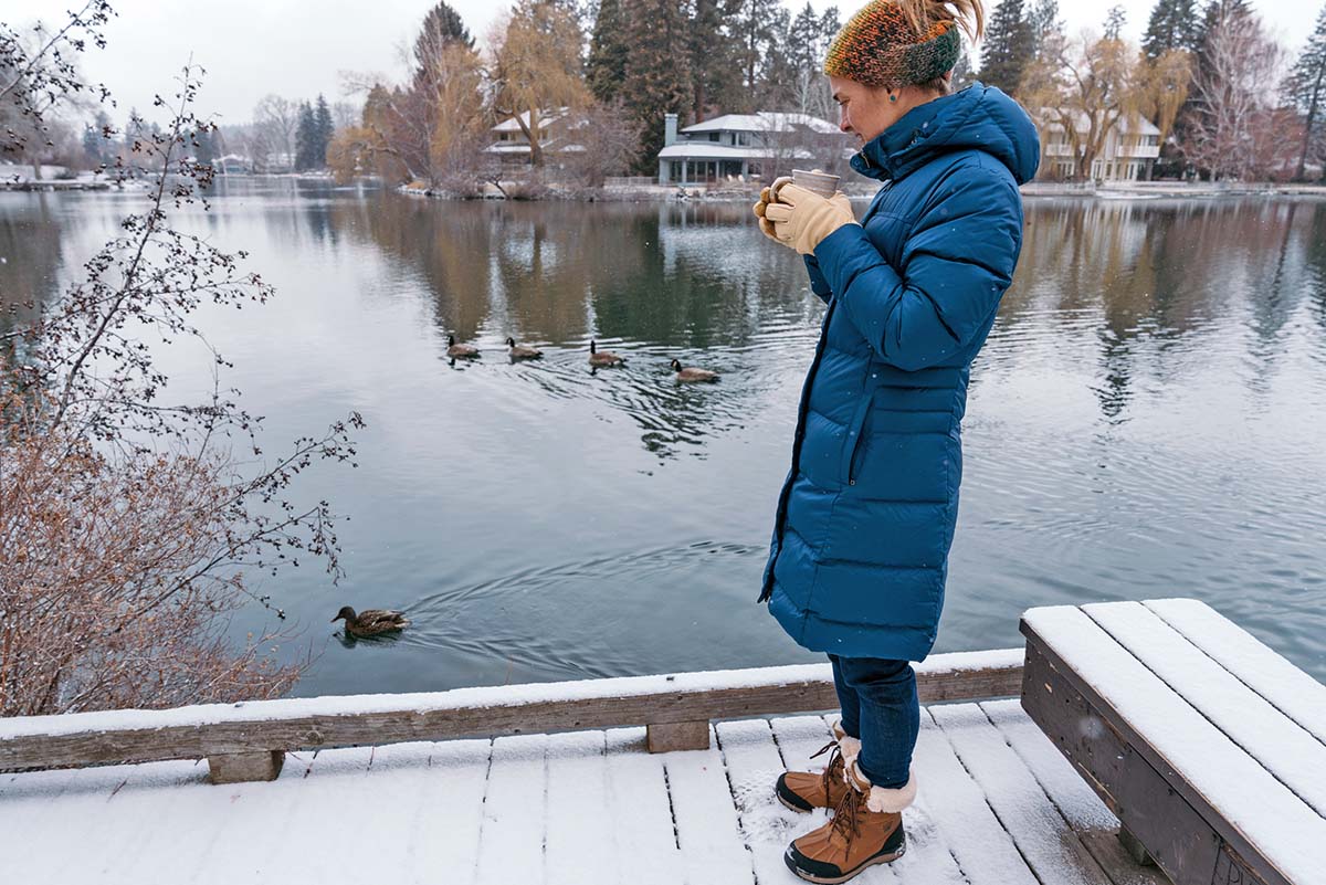 UGG Adirondack III (dock)