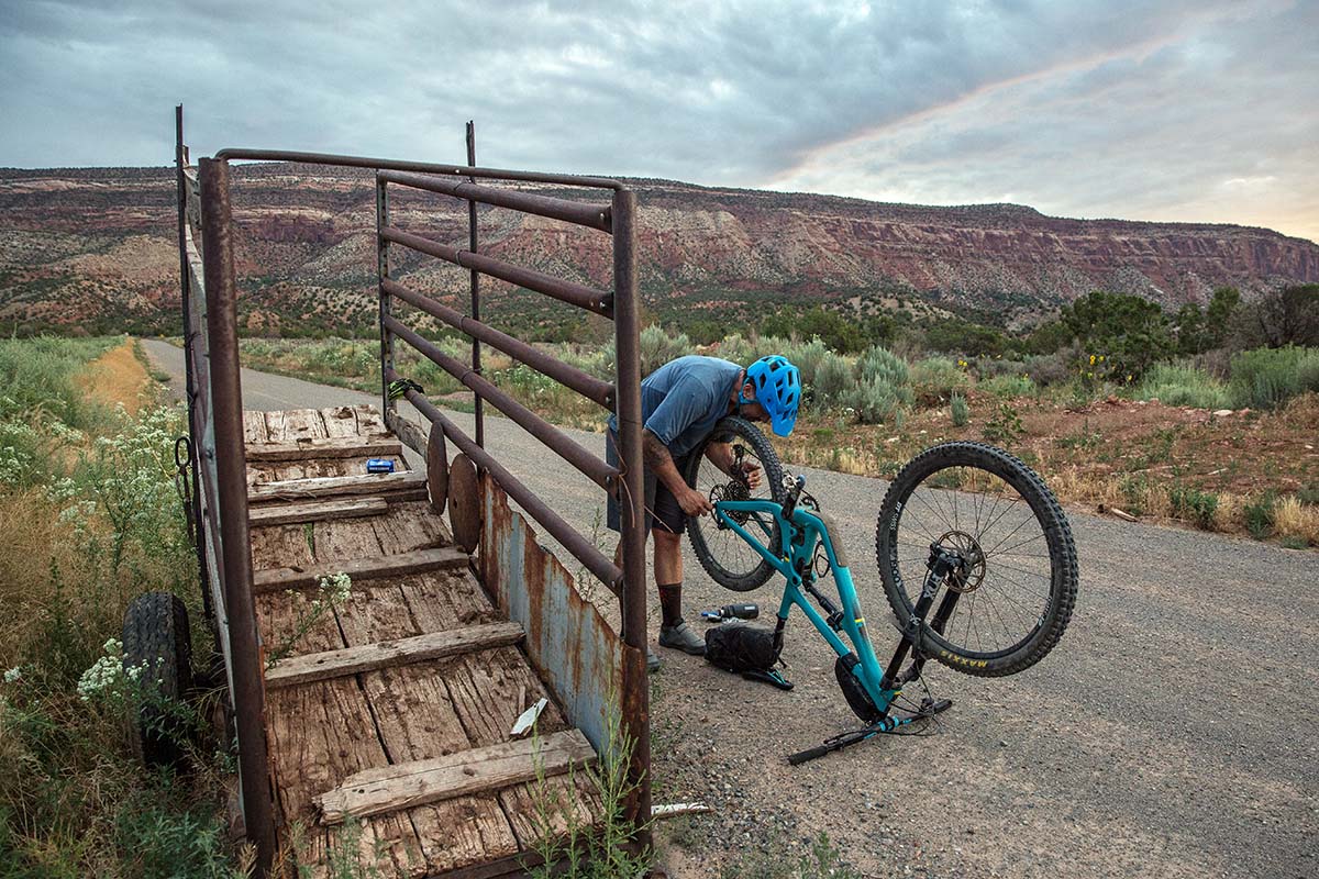 Bikepacking repair in Utah