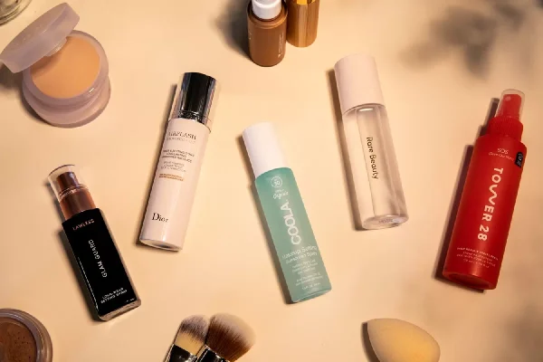 The Ultimate Guide to Long-Lasting Makeup Setting Sprays